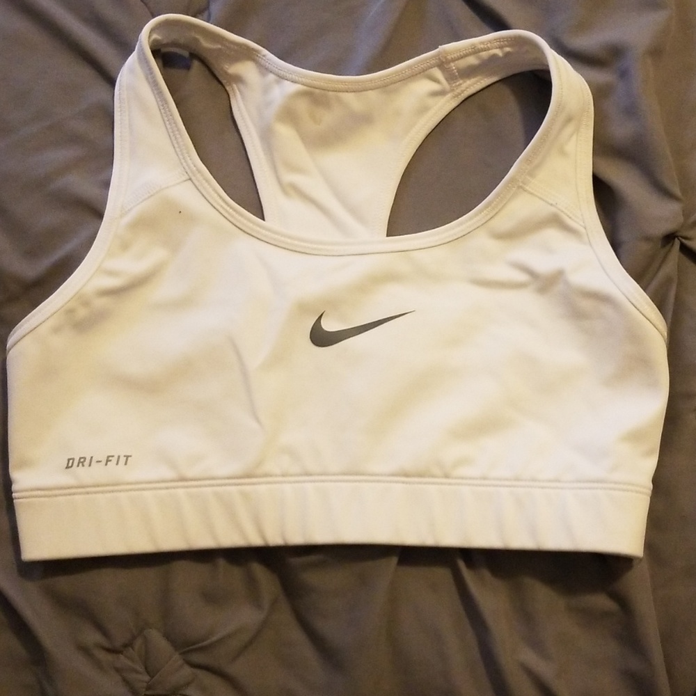 New Nike Pro Sports Bra
